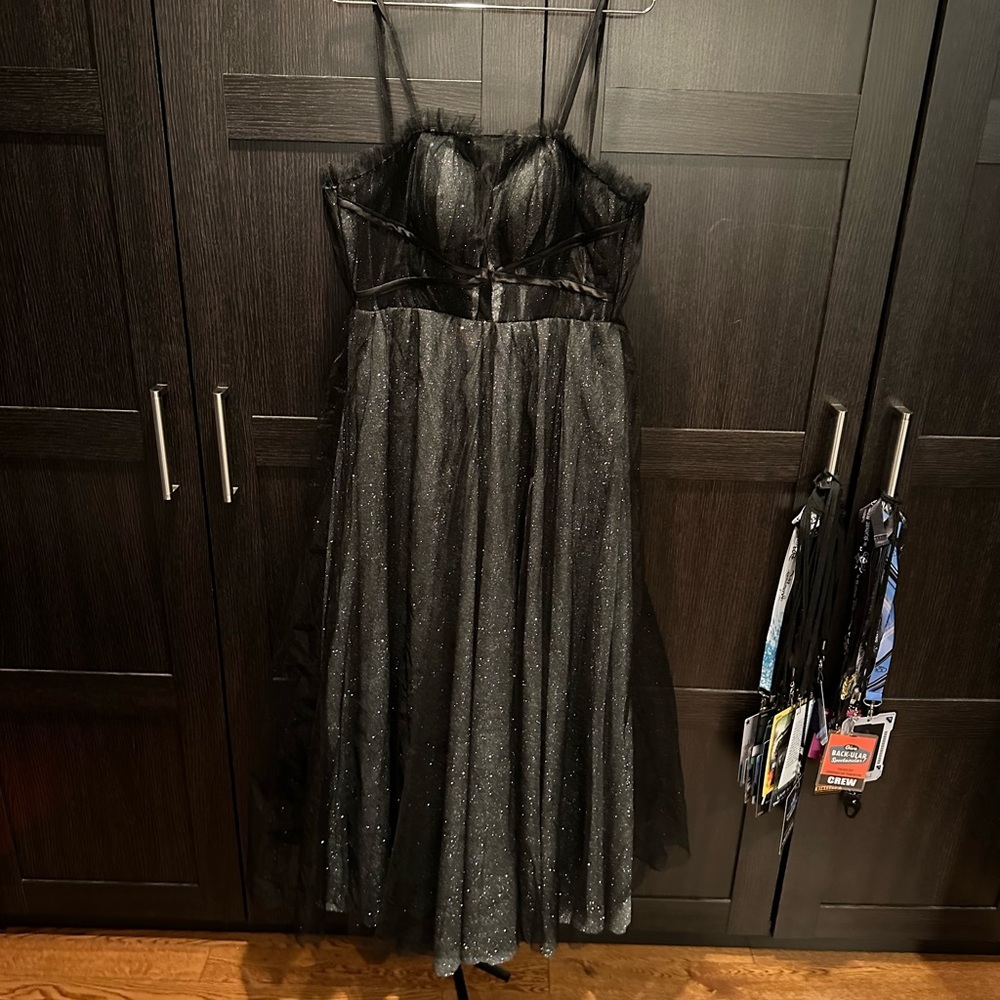 Cute prom dress!​